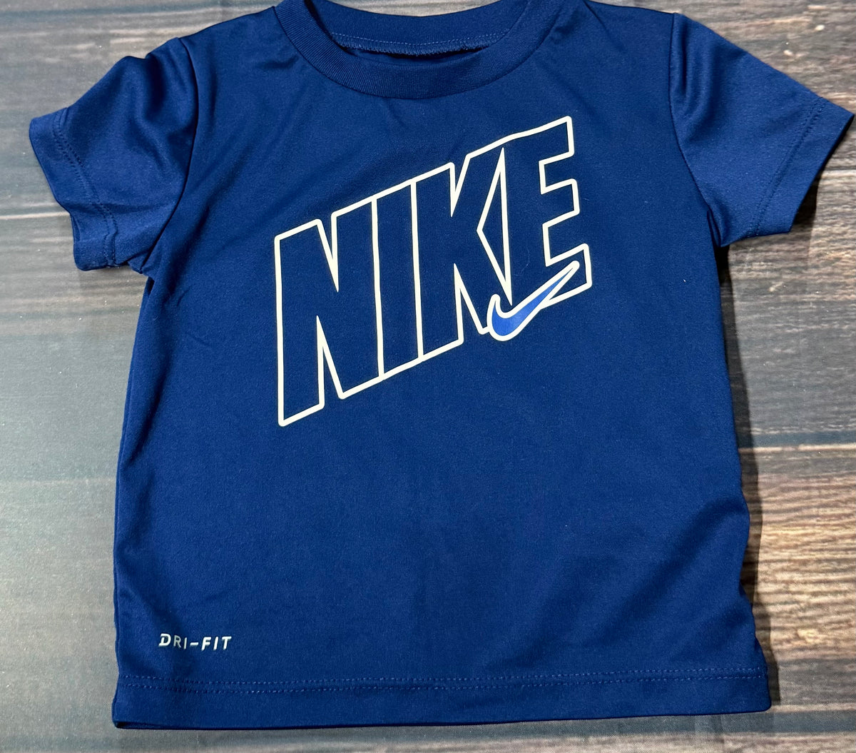 Nike 18m