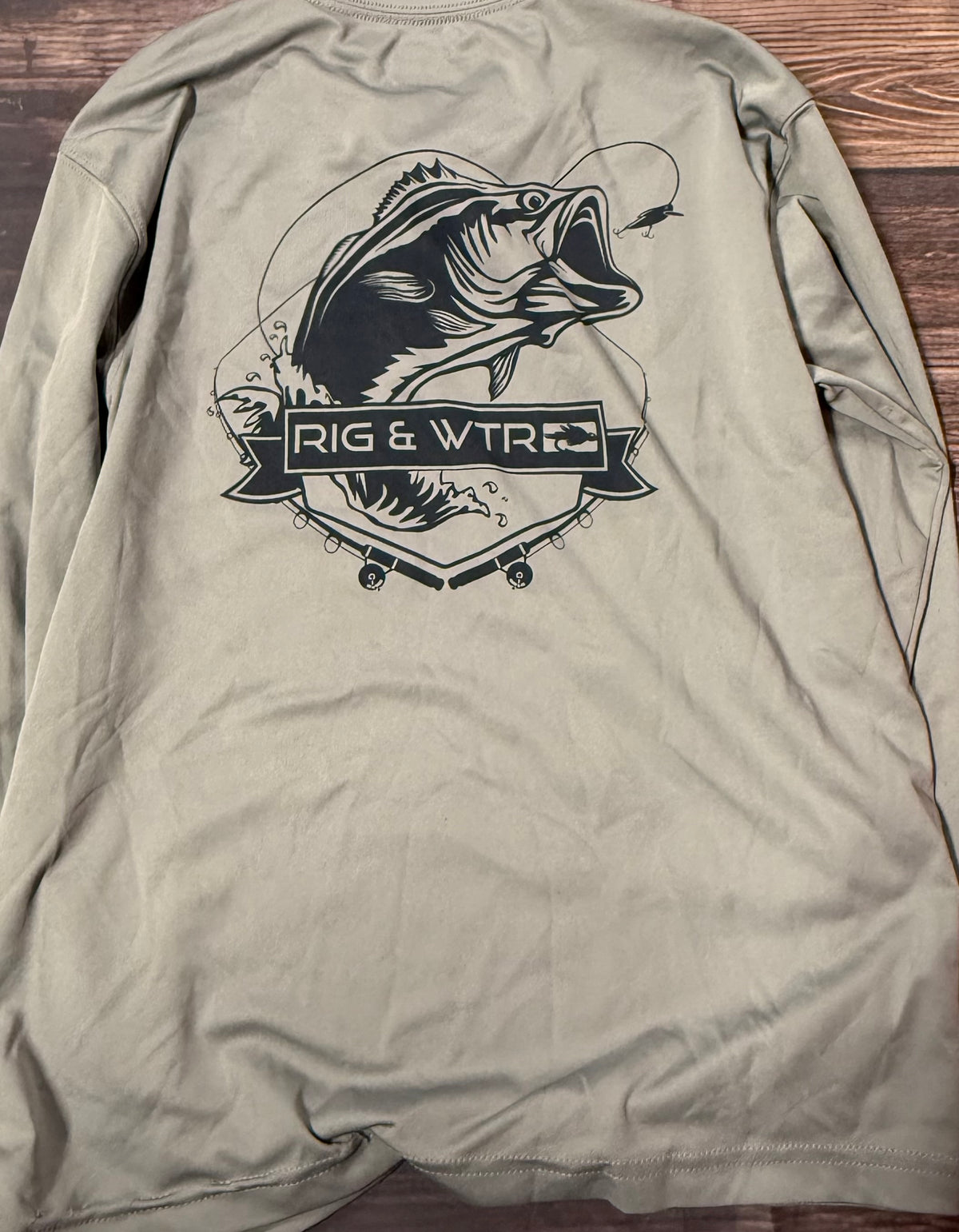 RWP youth large..back in second pic..small pilling on the front