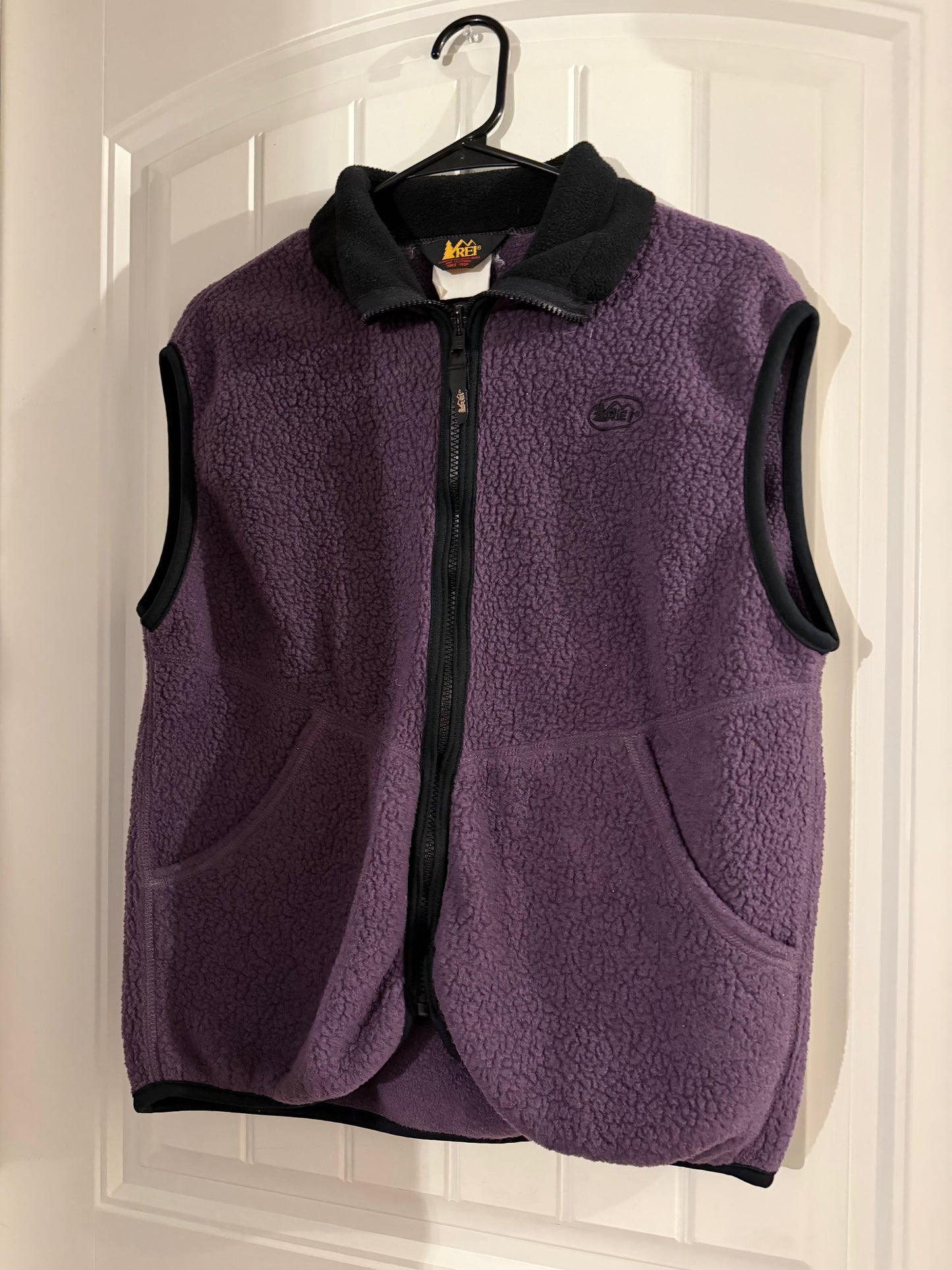 rei - size medium