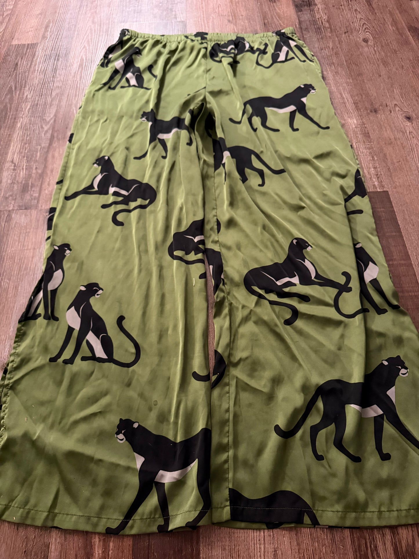 auden - size large