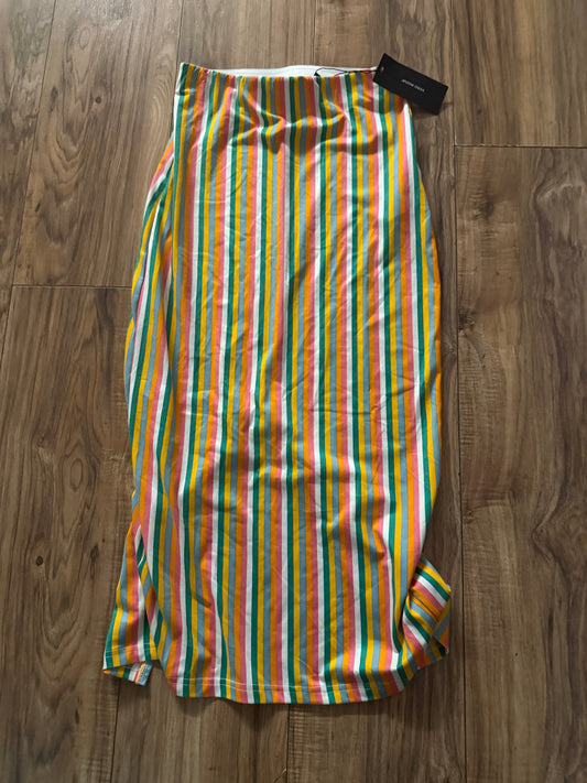 NWT Vero Moda XS..cute slit back