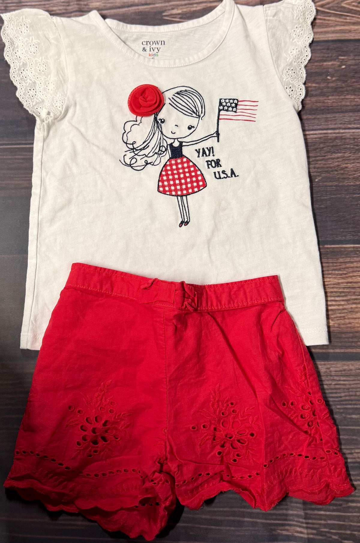 Crown & Ivy 4T