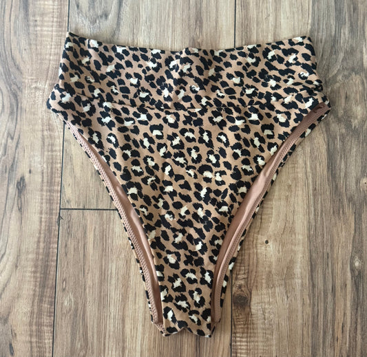 Aerie small