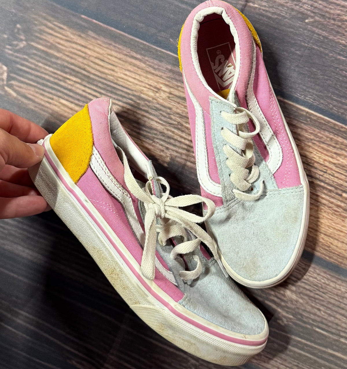 Vans 2