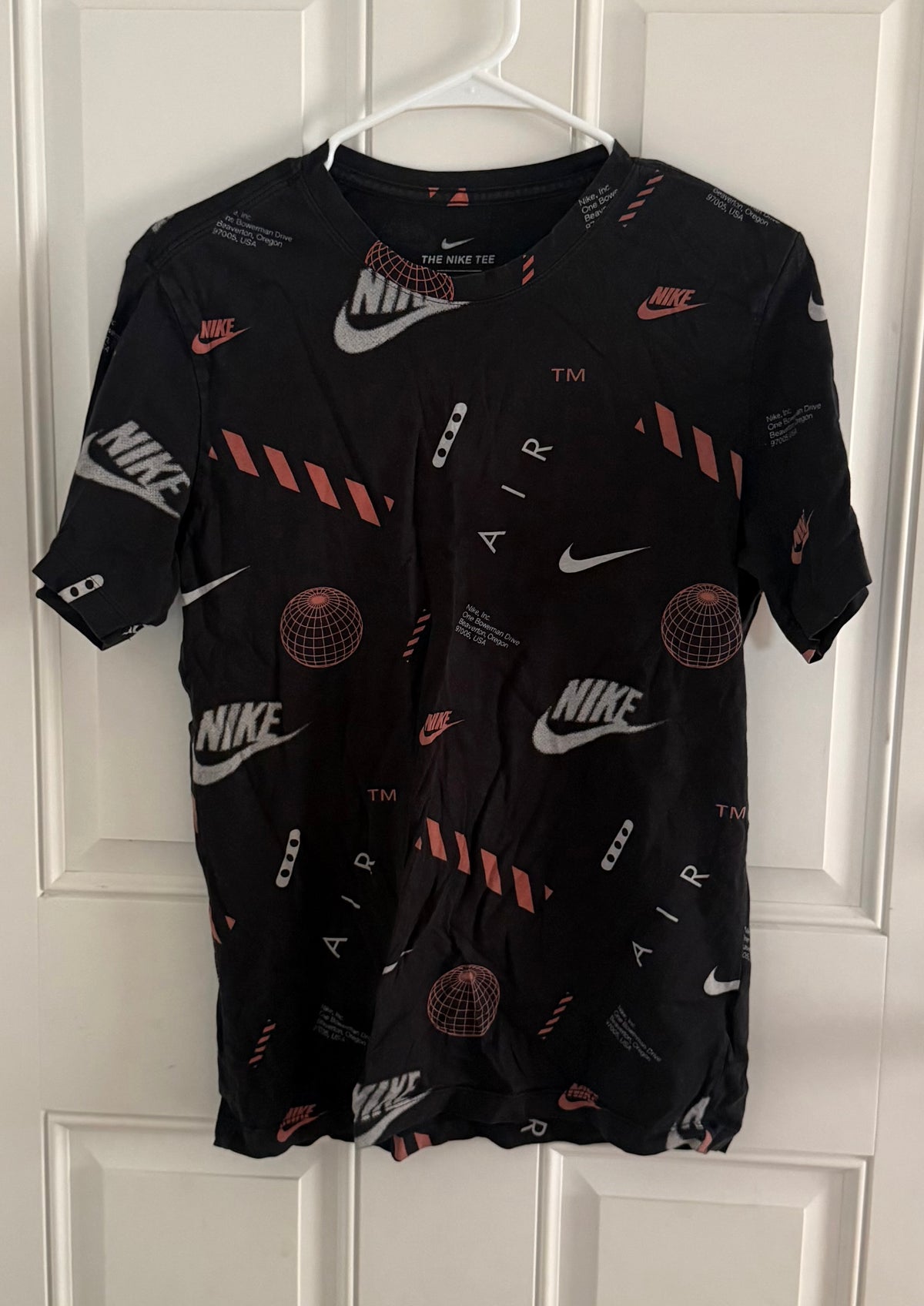 Nike small