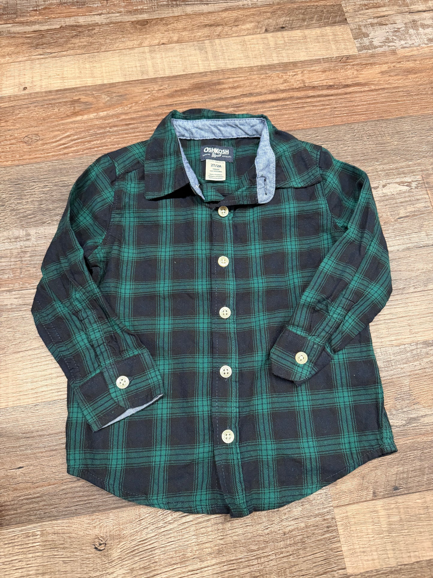 oshkosh - size 2t