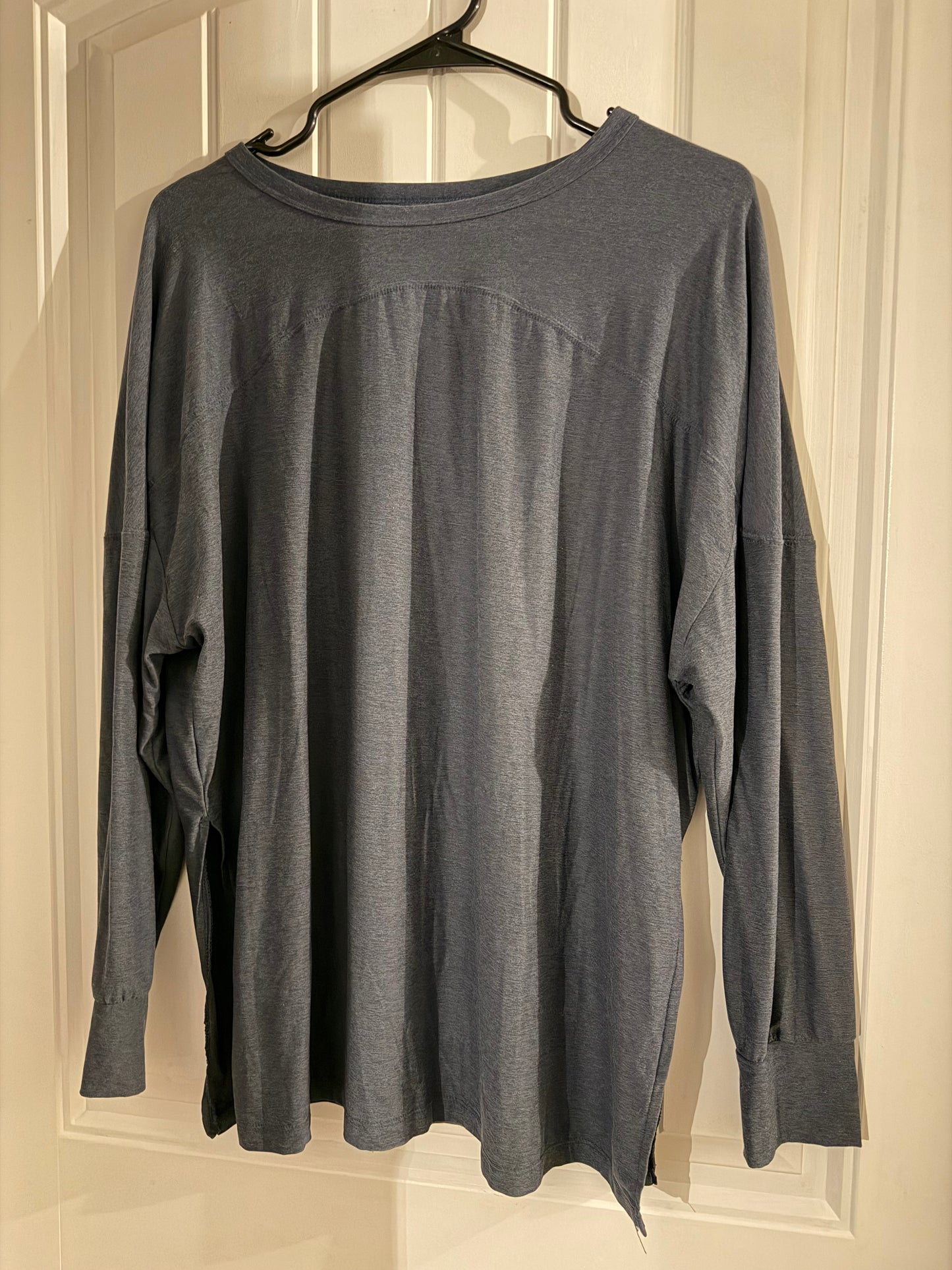 old navy active - size medium