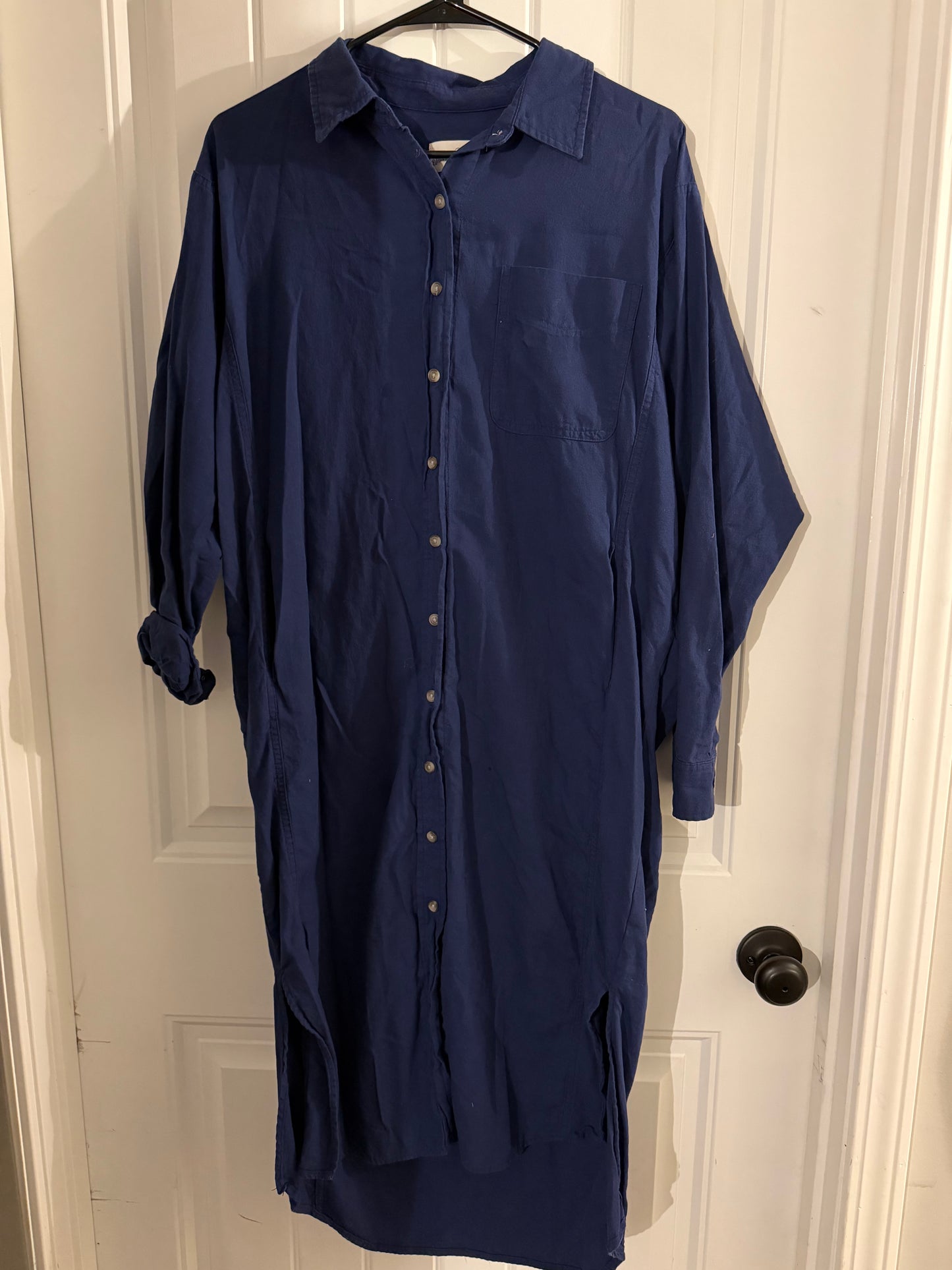 universal threads - size small